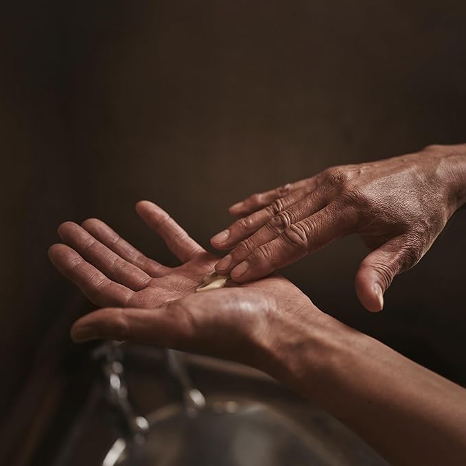 Aesop Resolute Hydrating Body Balm | Nourishing Moisture - Image 4